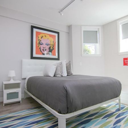 Stylish Studio In Brookline-5Min Train To Boston.. #2 Exterior photo