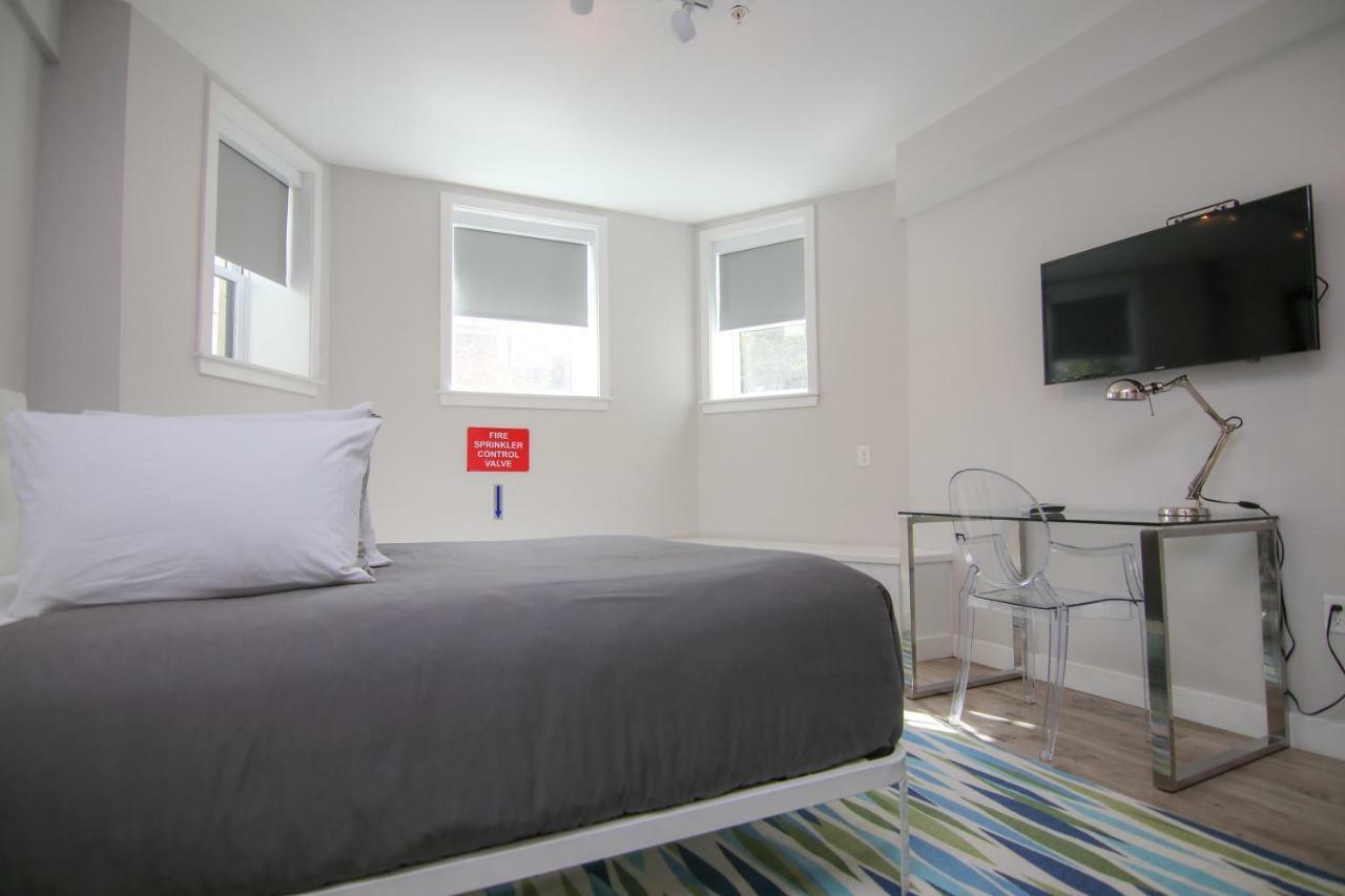 Stylish Studio In Brookline-5Min Train To Boston.. #2 Exterior photo